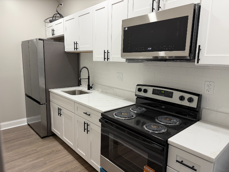 617 Glenwood Ave - Photo 4 of 16