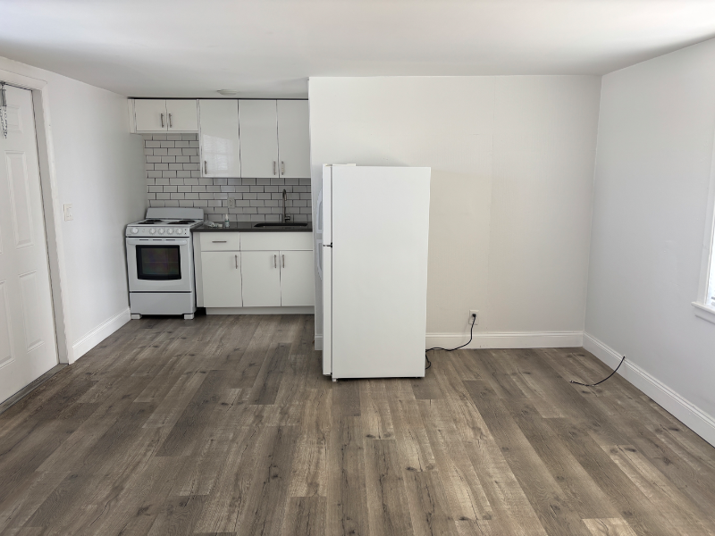 3507 Broadway #202 - Photo 2 of 9