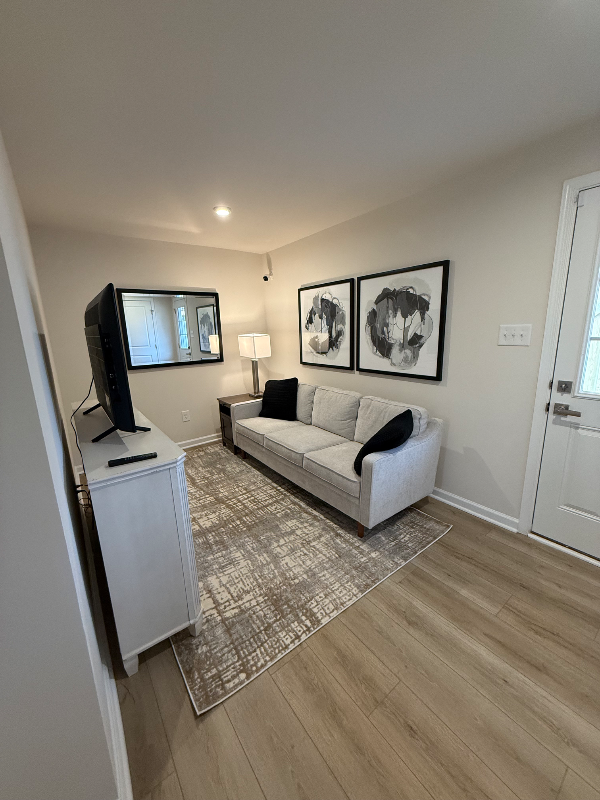 109 Packett Ct - Photo 3 of 15