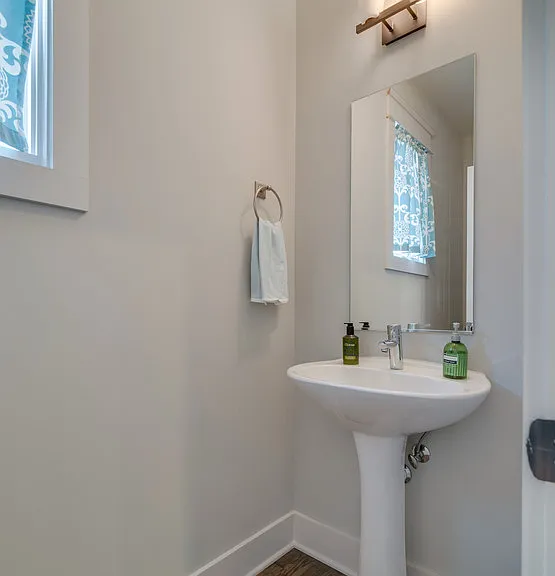 619 Chesterfield Way - Photo 5 of 18