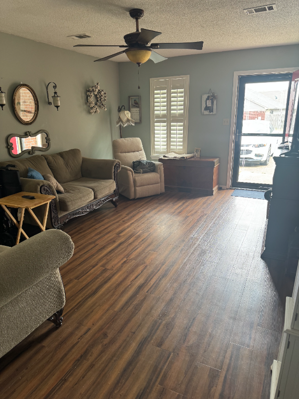 7211 Gazebo Dr - Photo 3 of 9