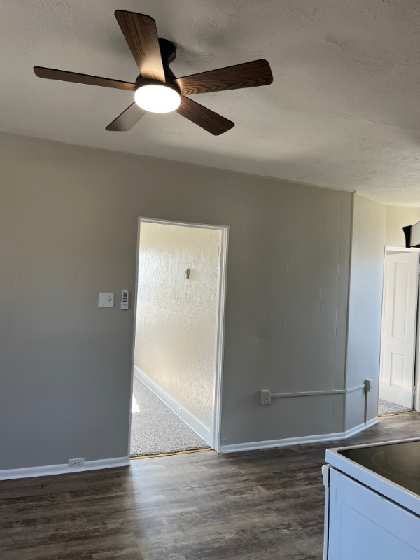 445 Main St #B - Photo 4 of 13