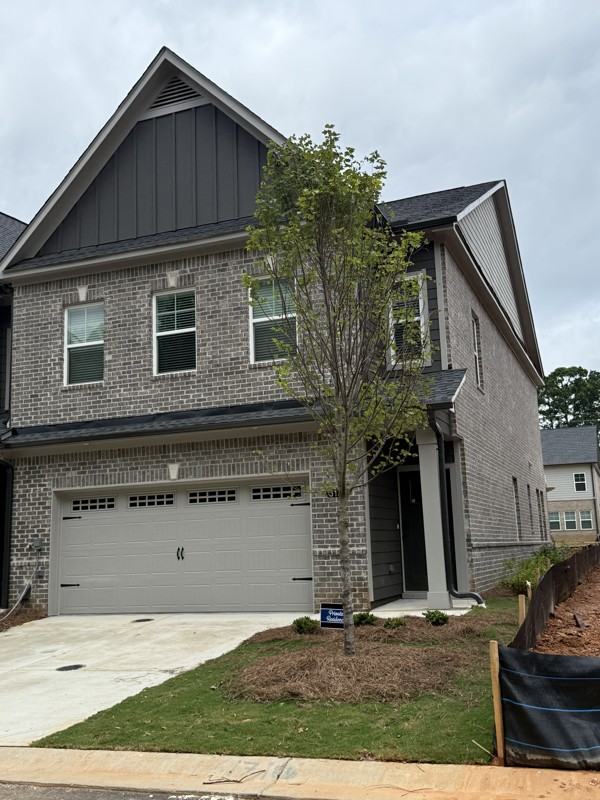 3134 Marbella Cir - Photo 2 of 8