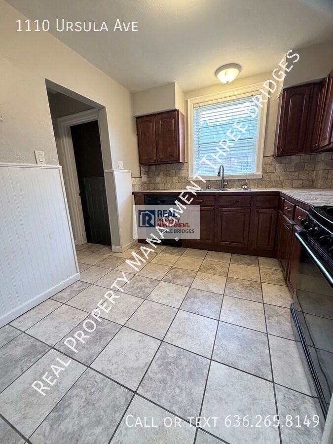 1110 Ursula Ave - Photo 5 of 16