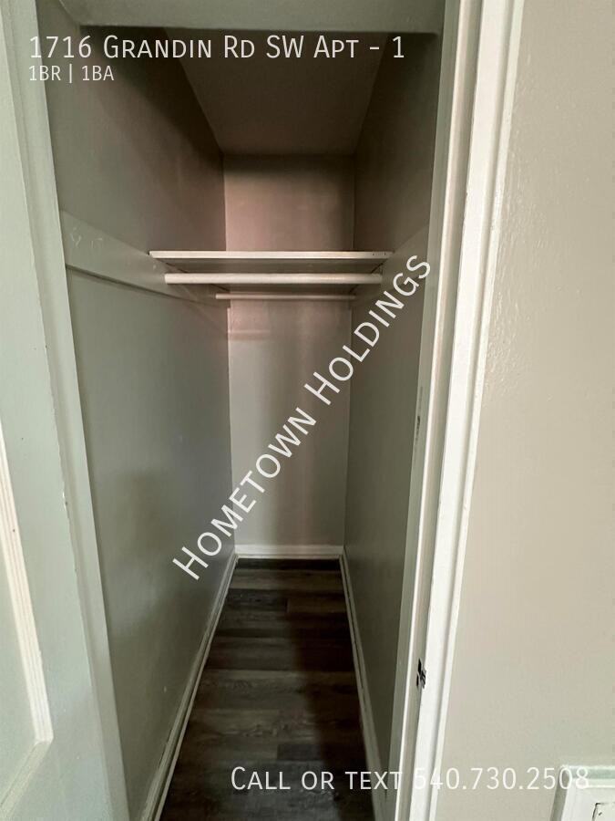 1716 Grandin Rd Sw #1 - Photo 6 of 7