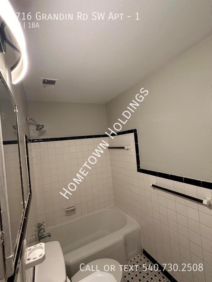 1716 Grandin Rd Sw #1 - Photo 7 of 7