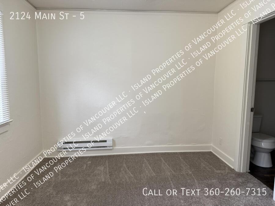 2124 Main St #5 - Photo 6 of 6