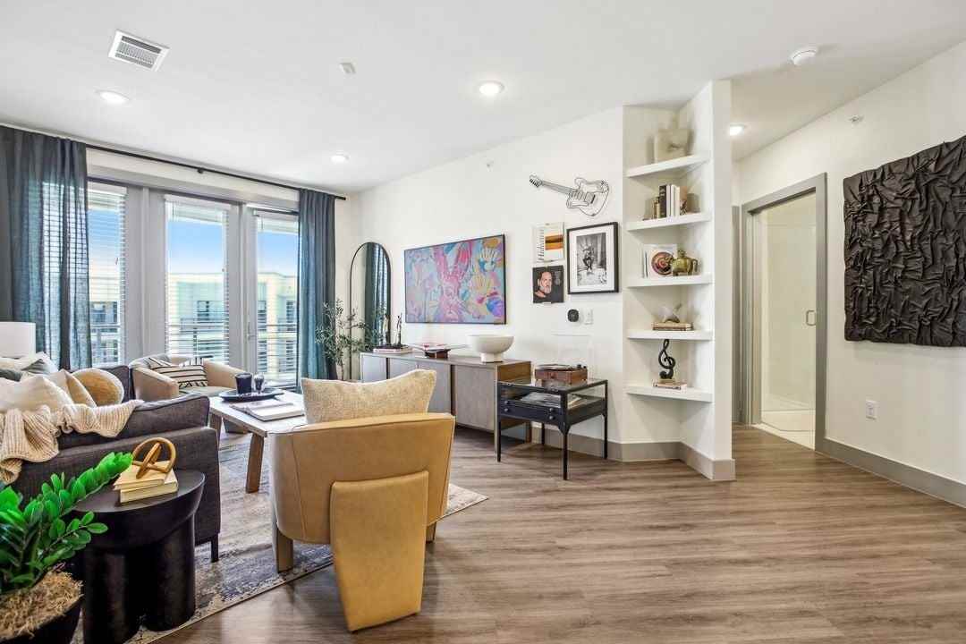 The Anderson - Photo 5 of 41