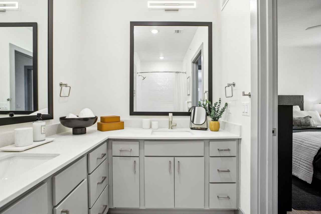 The Anderson - Photo 7 of 41