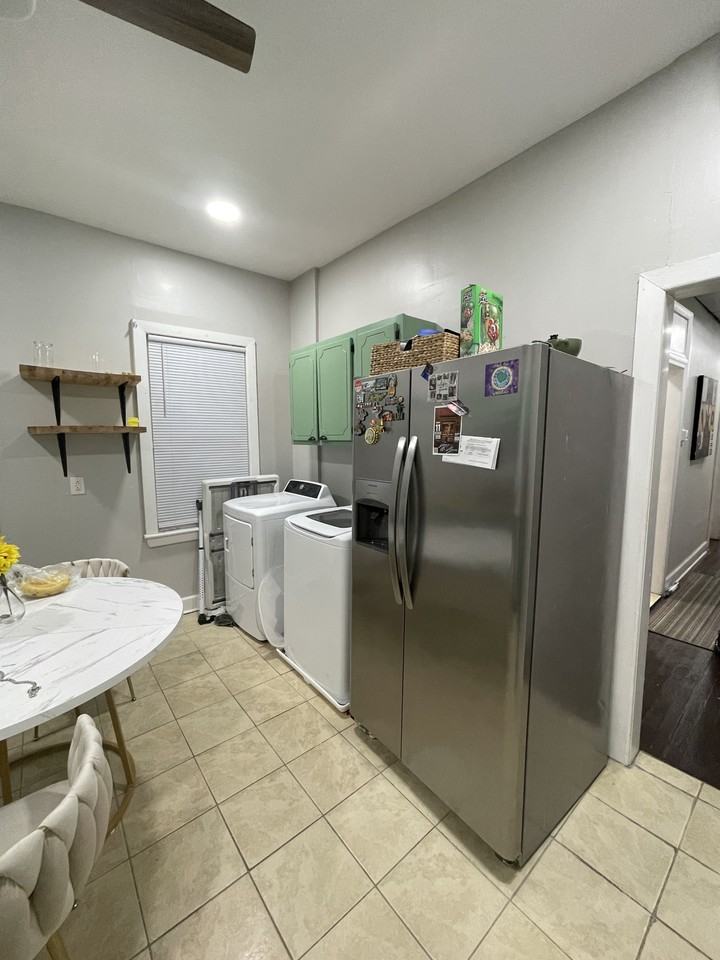 1307 Oakwood Ave #2 - Photo 7 of 17