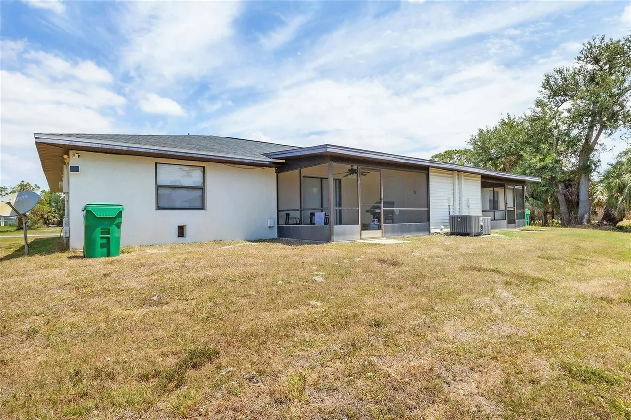 255 Rotonda Blvd W #B - Photo 2 of 13