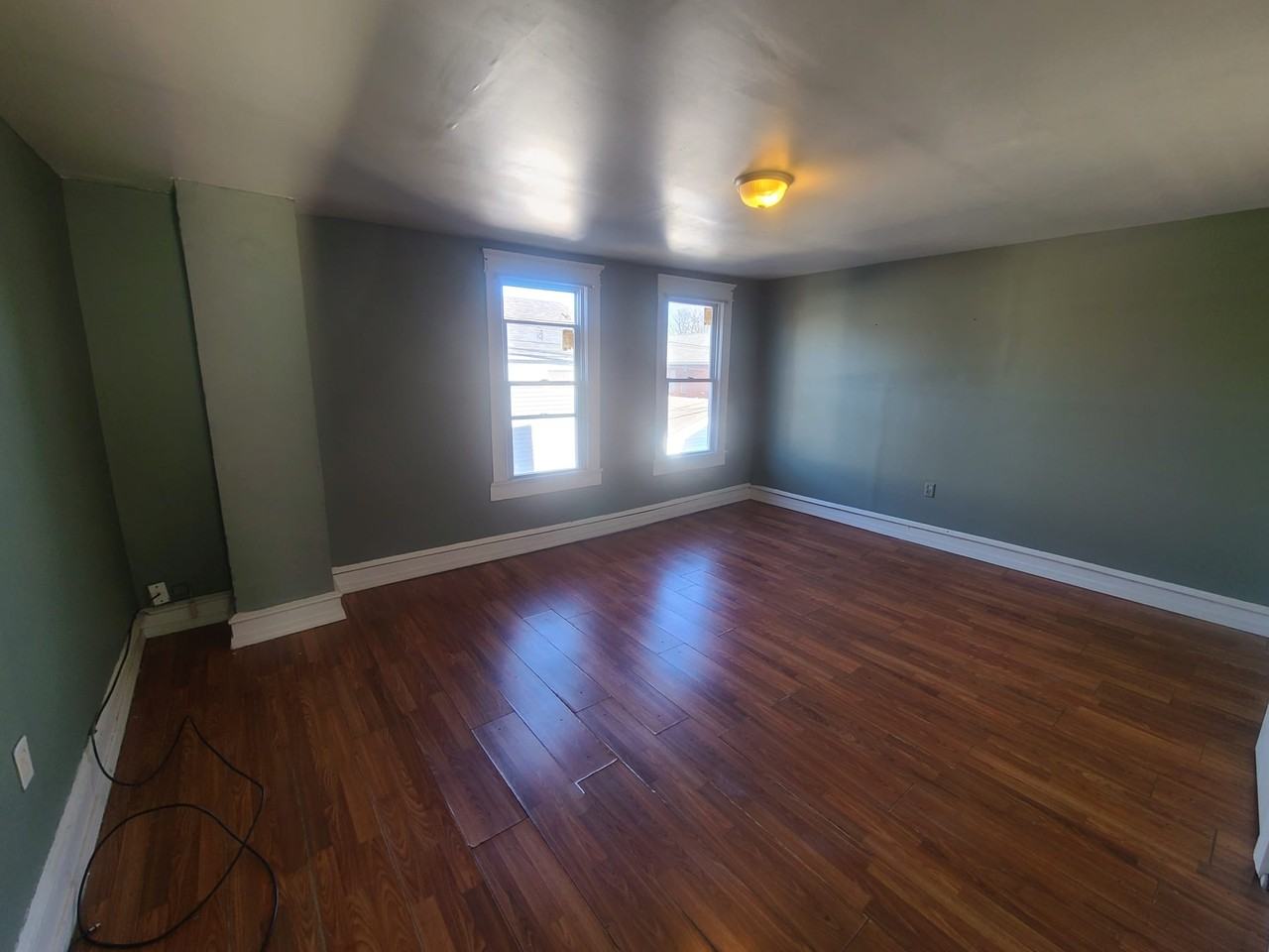 593 Mercer Ave #593 - Photo 6 of 14