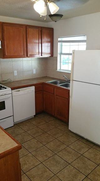 2947 Stearns Ave #NA - Photo 4 of 7