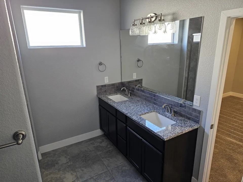 4212 Valdez Ct Ne #NA - Photo 5 of 18