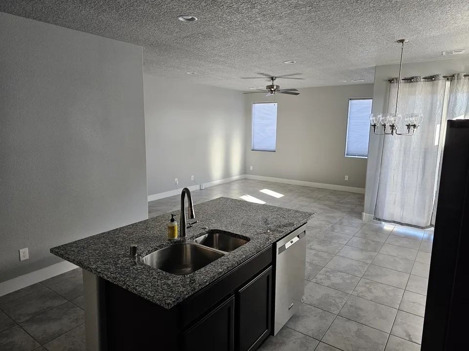 4212 Valdez Ct Ne #NA - Photo 6 of 18