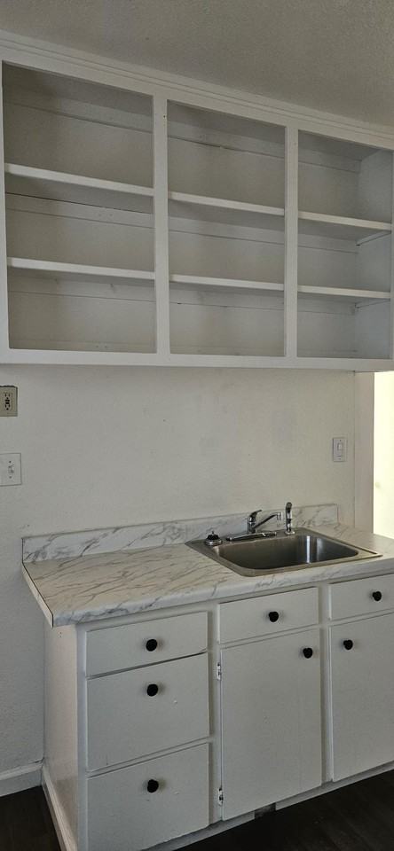 609 E Main St #NA - Photo 2 of 12