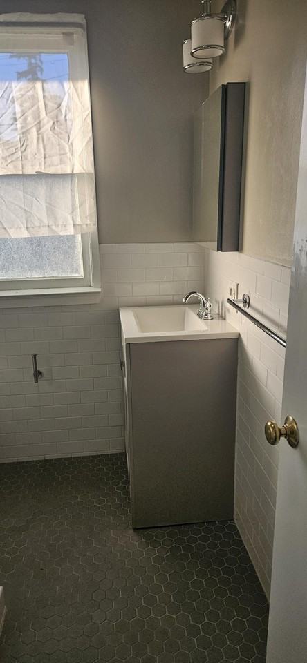 609 E Main St #NA - Photo 4 of 12