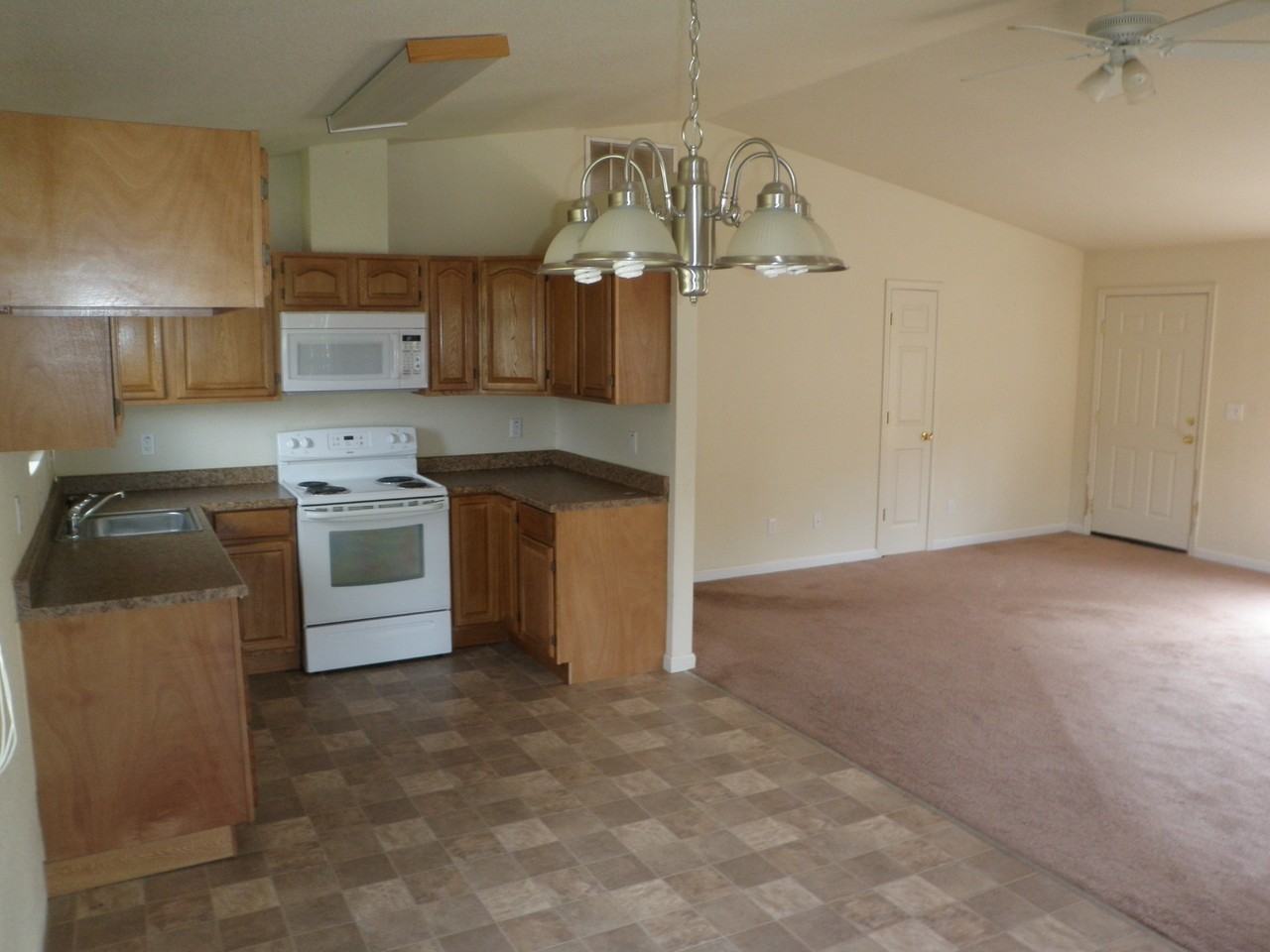 10340 Hok Has Ha Ln #B - Photo 6 of 10