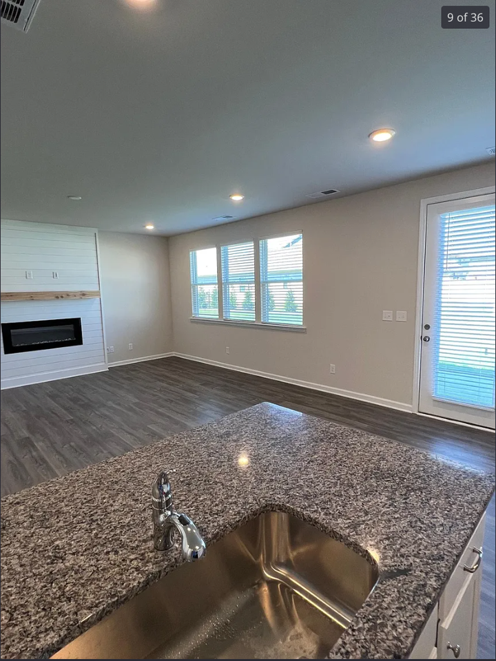 2011 Weddington Pointe Dr #NA - Photo 6 of 36