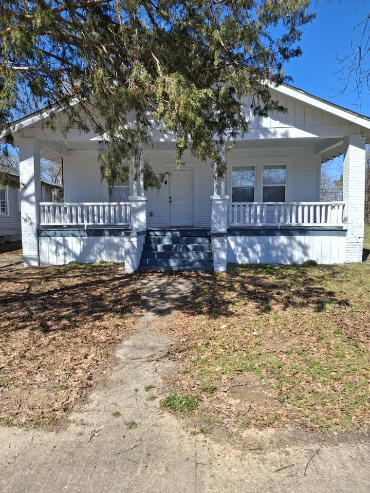 1220 Alabama Ave Sw #NA - Photo 2 of 17