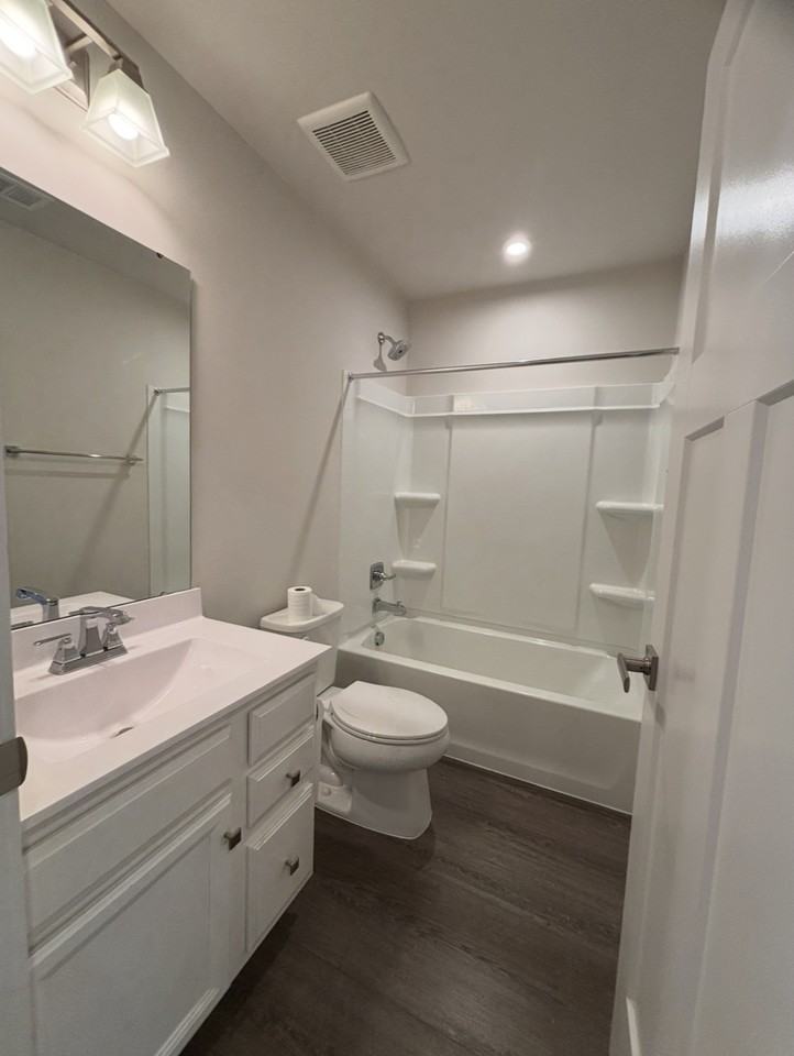 2408 Crescent Way - Photo 7 of 13