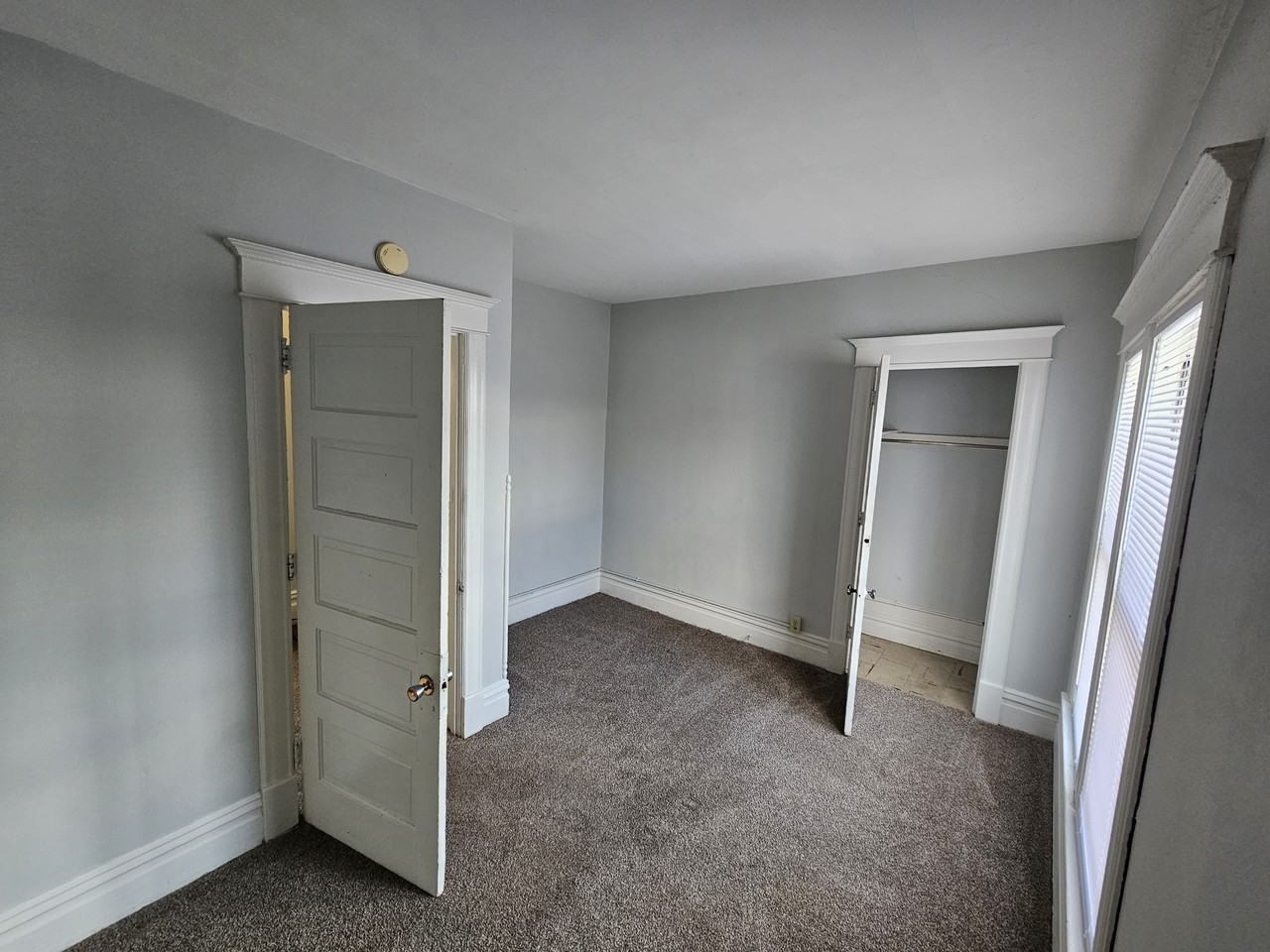 709 W Vine St #2 - Photo 7 of 17