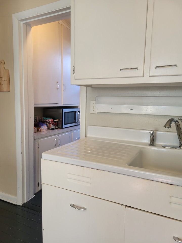 420 Saint John St #NA - Photo 6 of 14