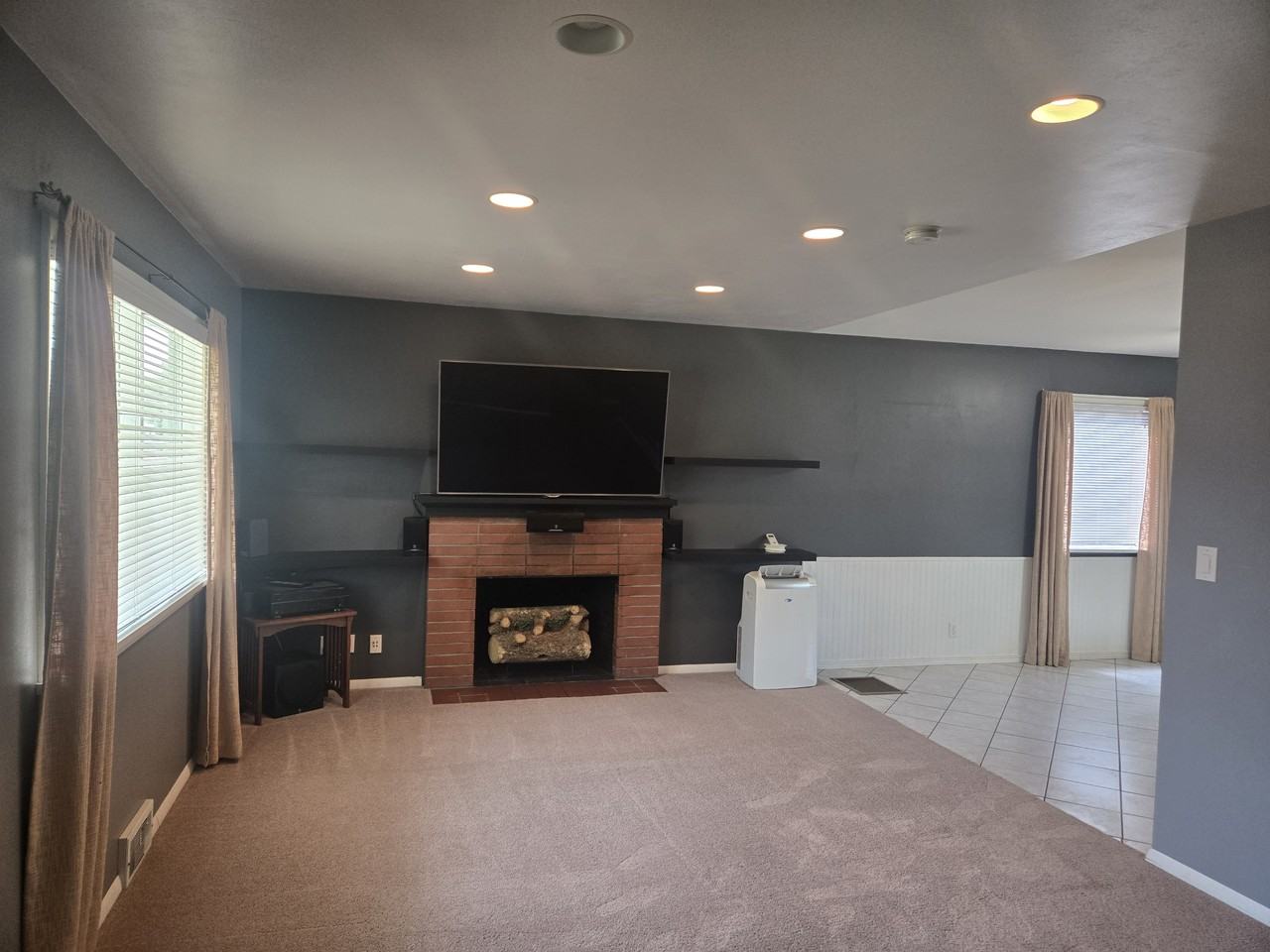 124 W Water St #1 - Photo 2 of 50