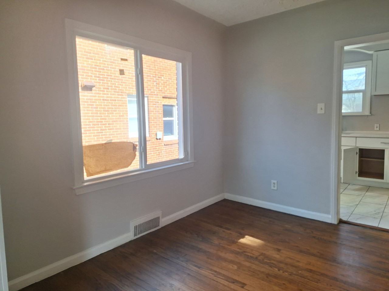 17310 Mansfield St - Photo 5 of 15