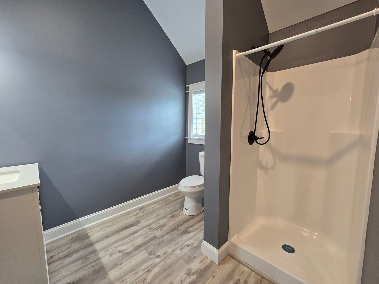 319 Main St - Photo 4 of 9