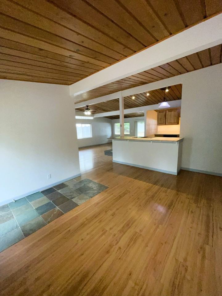 3070 Nw Paul Benjamin Rd - Photo 4 of 21