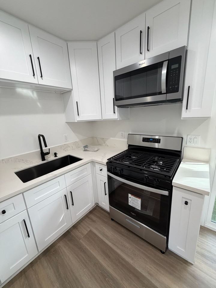 The Fullerton - Photo 3 of 4