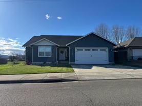 180 Nw Civil Bend Ave - Photo 1 of 1