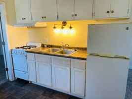 featured image of 884 Bidwell St