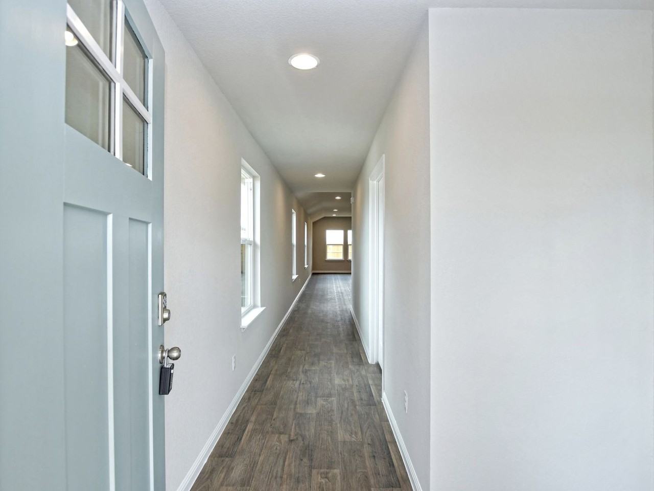 708 Roaring Fork Ln - Photo 7 of 50