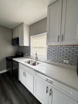 3935 Catalpa St - Photo 1 of 1