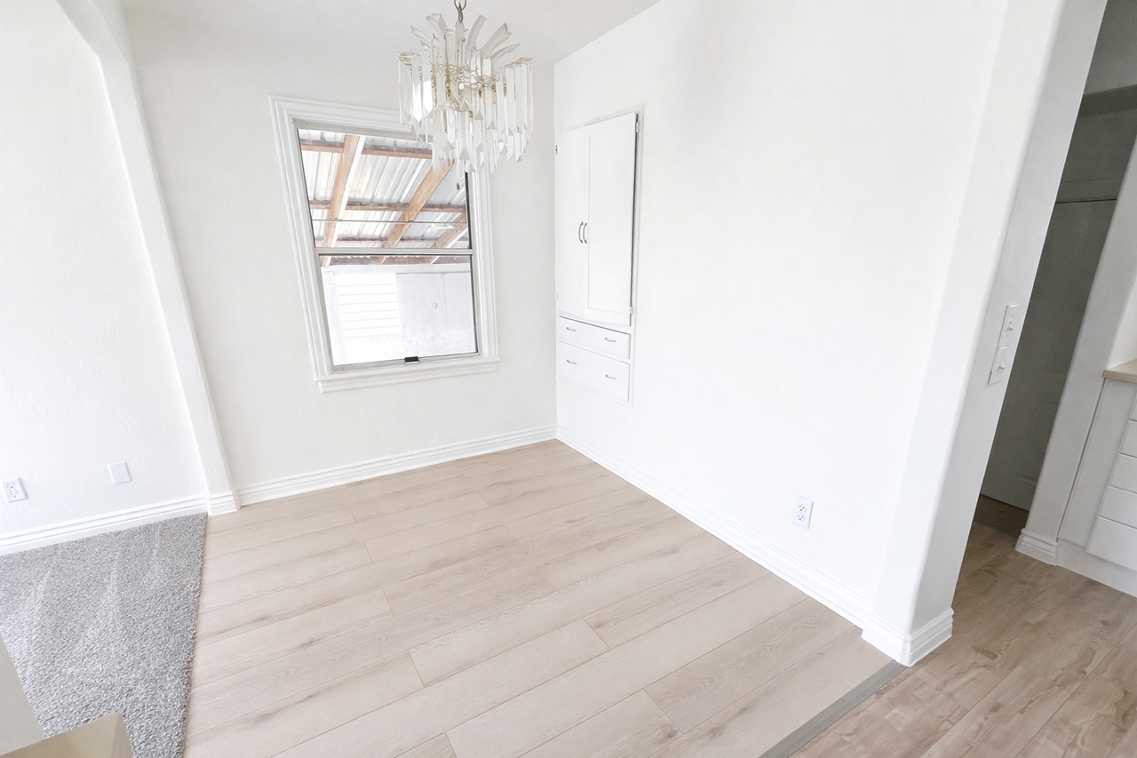 1083 E 460 S - Photo 6 of 12