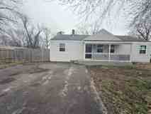 2222 N Hillcrest Ave - Photo 1 of 1