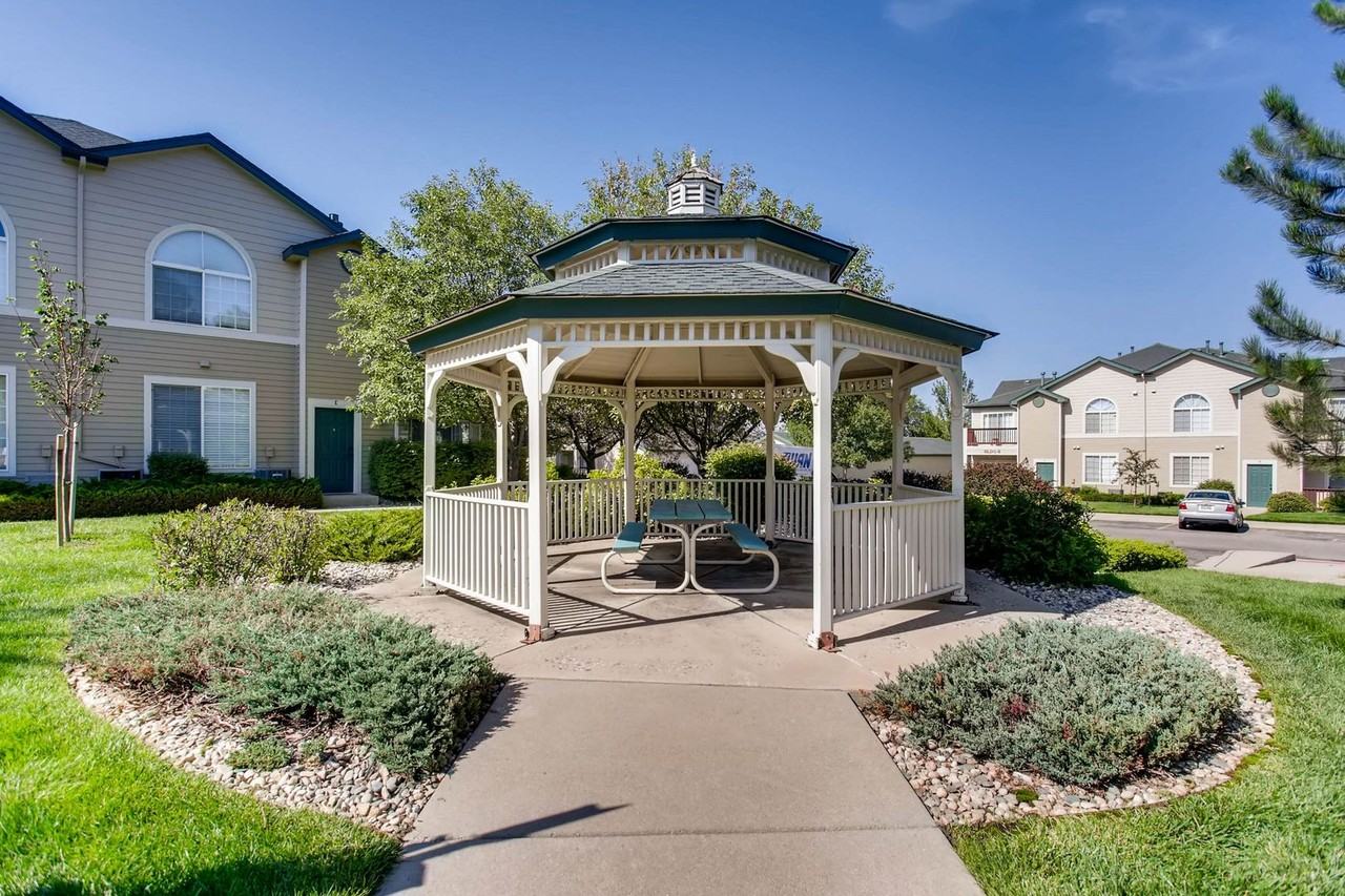 3002 3002 W. Elizabeth 19B - Photo 5 of 21