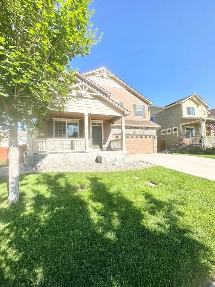 915 Campfire Dr - Photo 2 of 26