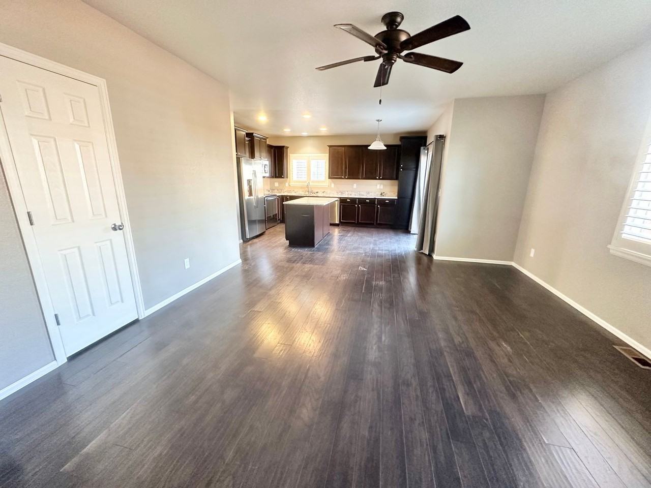 915 Campfire Dr - Photo 6 of 26