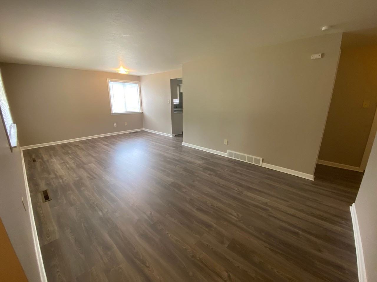 1840 Homer Dr - Photo 3 of 12