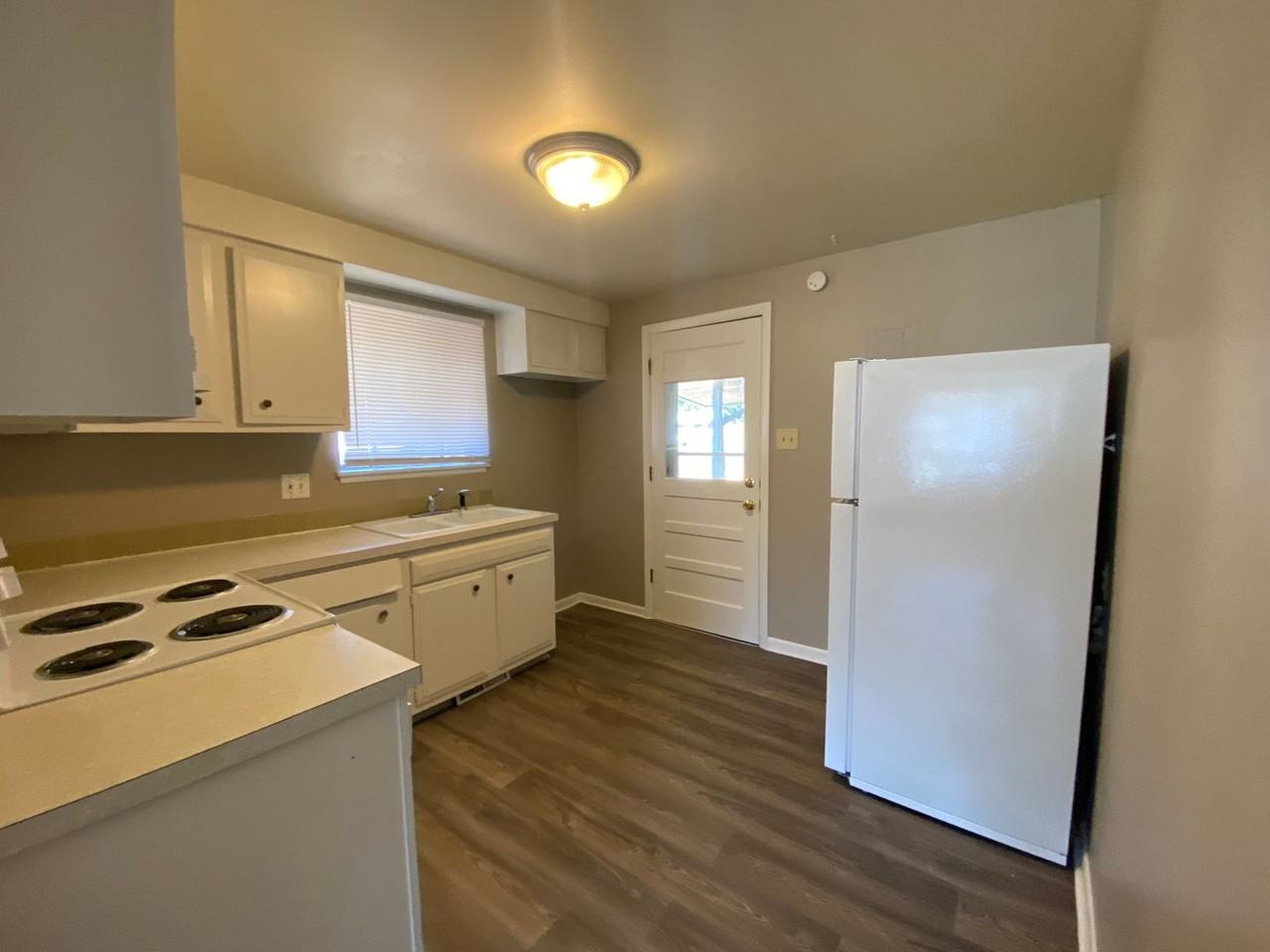 1840 Homer Dr - Photo 5 of 12