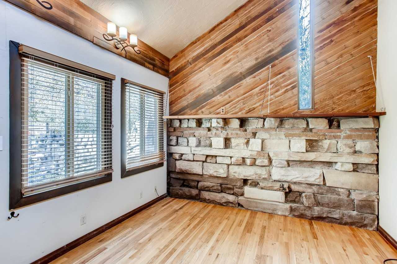 1525 Crestmore Pl - Photo 3 of 28