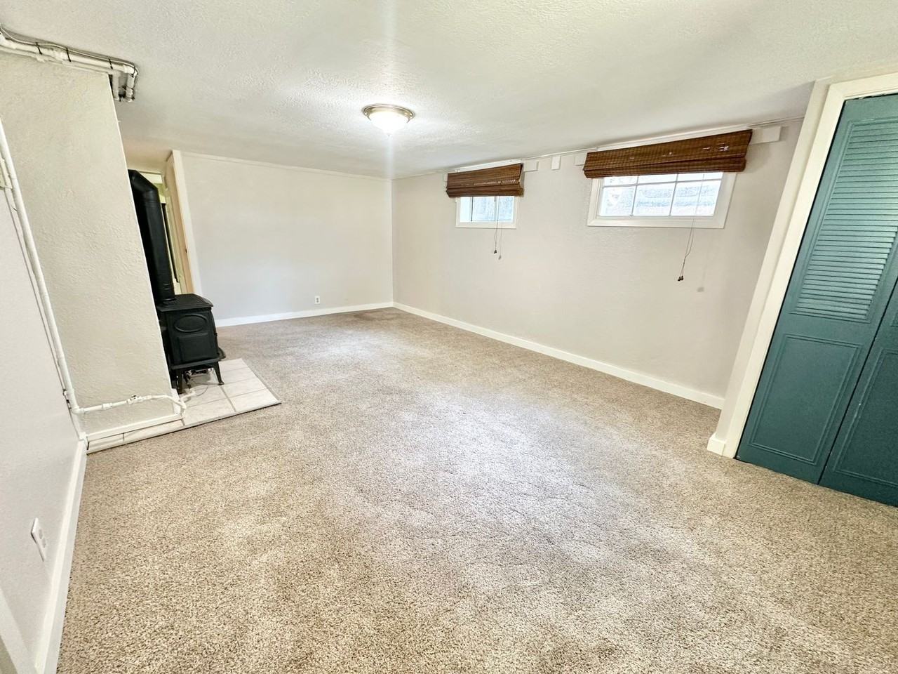 1023 1/2 Laporte Ave - Photo 2 of 11