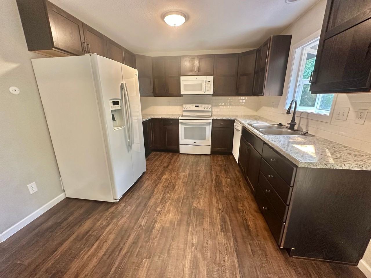 2813 Adobe Dr - Photo 5 of 13