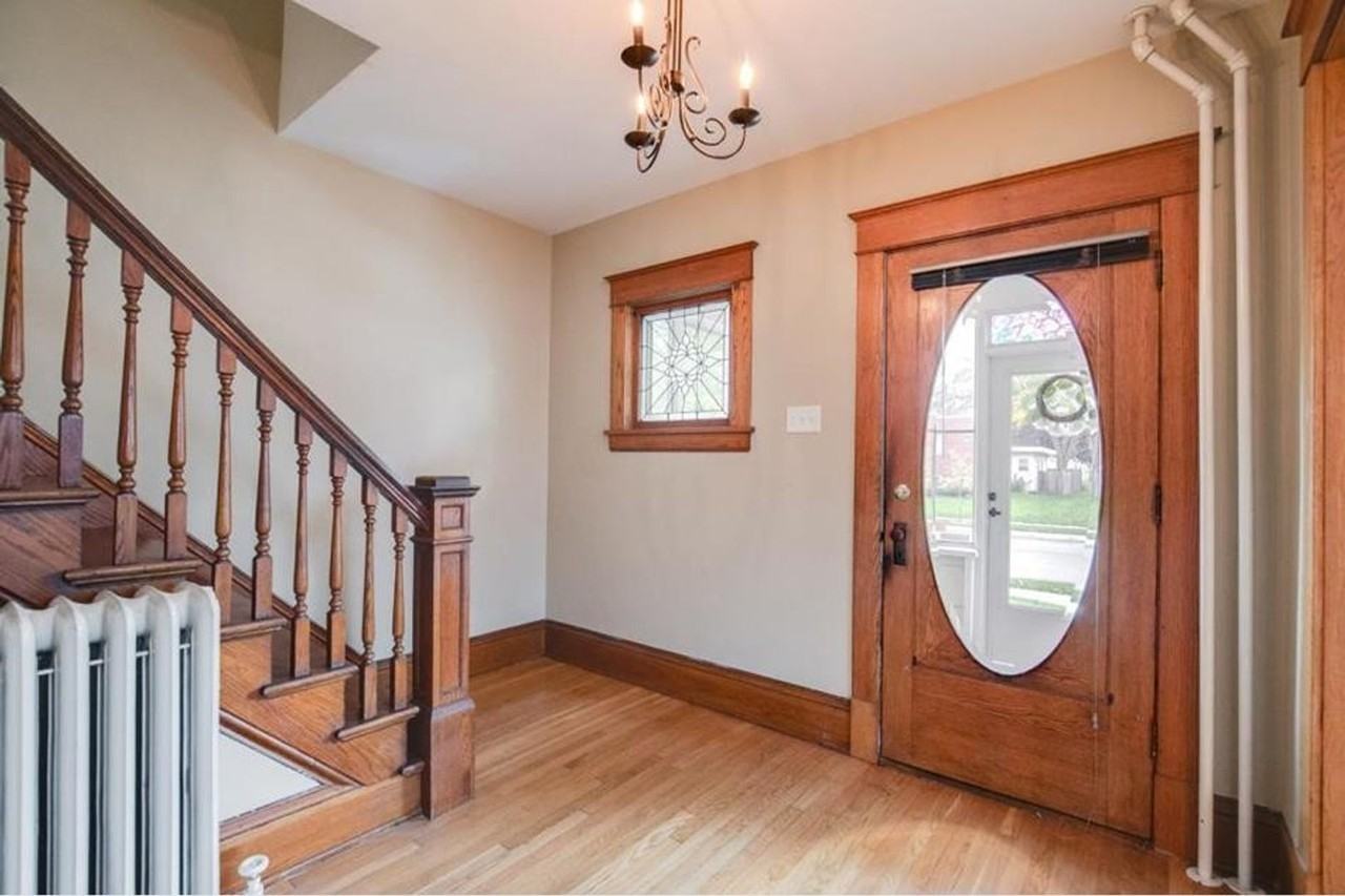 340 5th Ave S - Photo 3 of 41