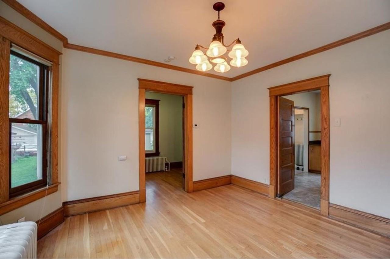 340 5th Ave S - Photo 4 of 41