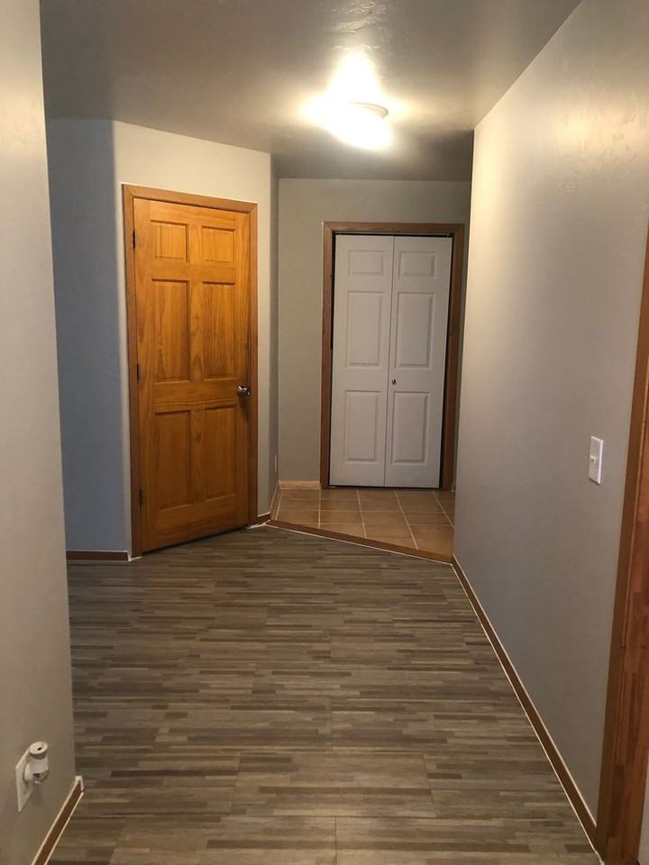 720 Easy St - Photo 3 of 11