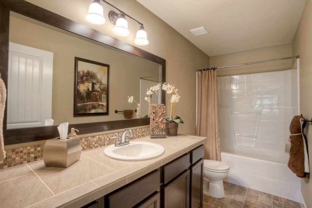 15024 82nd Ave E - Photo 6 of 11